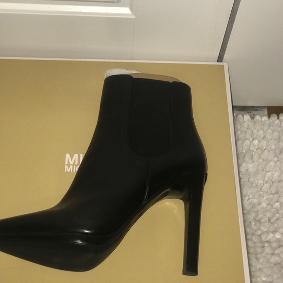 MK Brielle Bootie - Picture 3 of 4